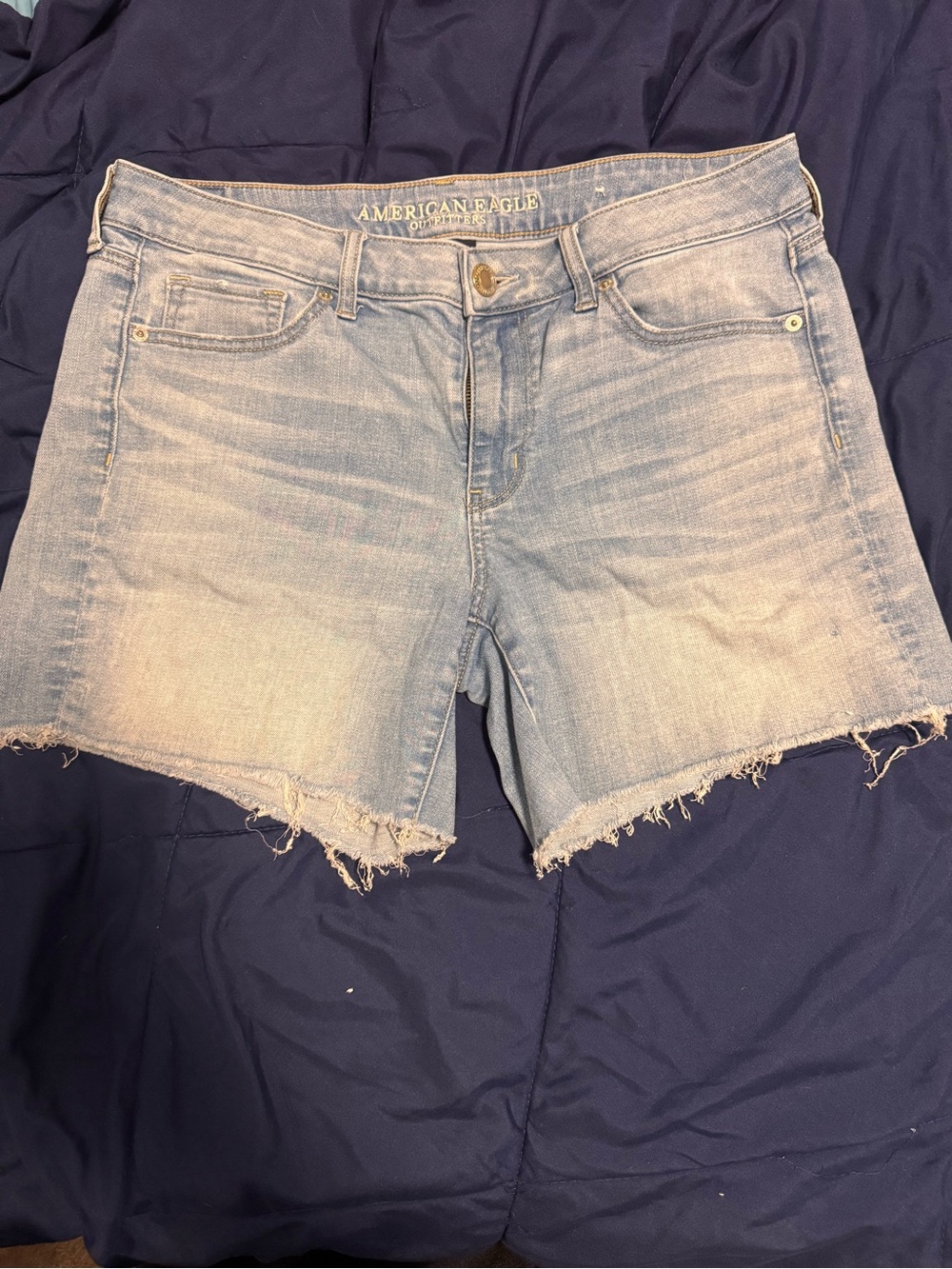 American Eagle Outfitters Light Blue Super Stretch Denim Shorts cut off Sz 12